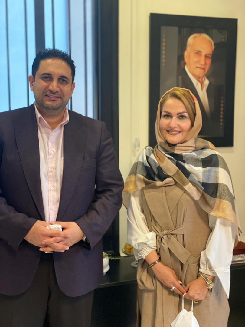 جلسه كاري با مديريت مركز خريد يزد